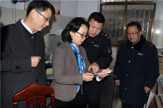 邵阳市副市长晏丽君督查"年关守护"行动